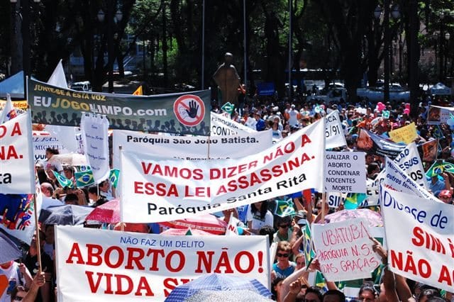 No momento, você está visualizando Marcha Contra o Aborto