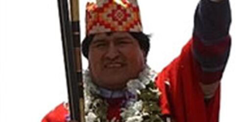 O Presidente socialista e neo-pagão da Bolívia dá conselhos ao Papa para reformar a Igreja ― Em que pese a crise, os católicos permanecem “firmes na fé”