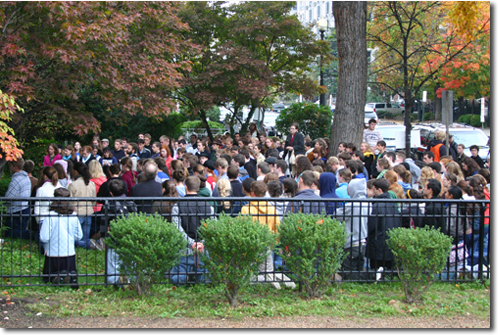 No momento, você está visualizando Estudantes católicos nos EUA fazem protesto diante de clínica de aborto