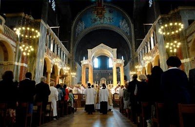No momento, você está visualizando Três ex-“bispos” anglicanos abrem onda de conversões ao catolicismo
