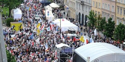 Marcha em defesa da vida e da família na Polônia