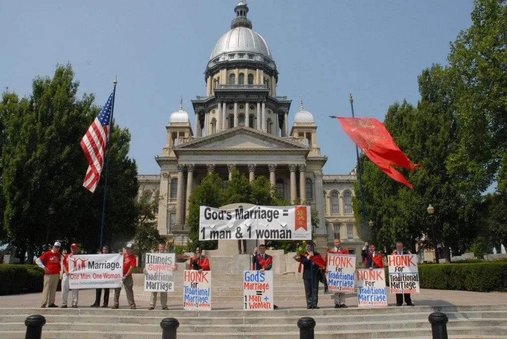 No momento, você está visualizando População de Illinois diz NÃO ao “Casamento” Homossexual