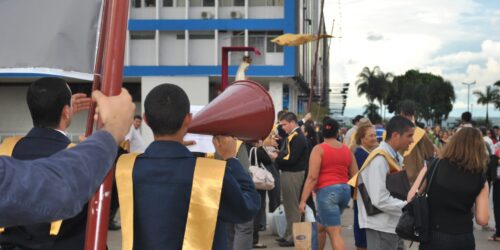 Conclamando…