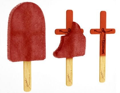 No momento, você está visualizando Picolé blasfemo, feito com crucifixo e vinho pretensamente consagrado