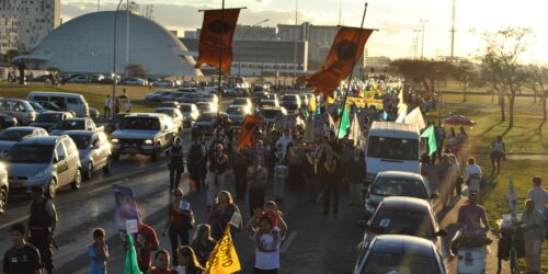Marcha contra o aborto atrai milhares em Brasília