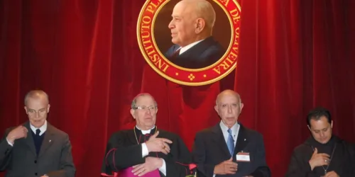 Nota de pesar pelo passamento de Dom Bergonzini
