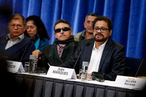 No momento, você está visualizando Policiais colombianos são mortos em emboscada das FARC, durante o processo de paz…