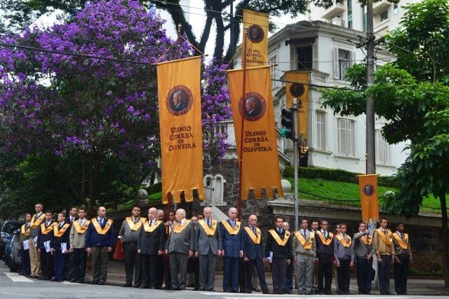 No momento, você está visualizando Campanha contra o Novo Código Penal (totalitário) que visa desagregar a Família