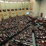 Parlamento polonês recusa três projetos da agenda homossexual