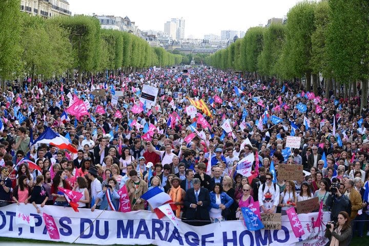 No momento, você está visualizando Oficialização do “casamento” homossexual pelo CNJ: força ou fraqueza do movimento homossexual? – Saiba como fazer sua parte para defender a família