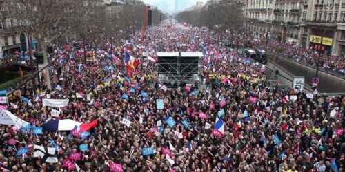 Senhores, atenção: a França está mudando!