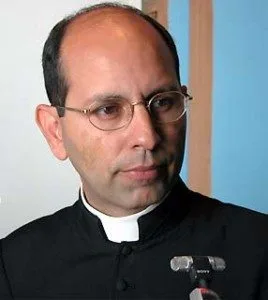Pe. Paulo Ricardo alerta contra a legalização do aborto no Brasil Pe. Paulo Ricardo alerta contra a legalização do aborto no Brasil