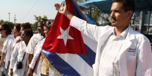 Médicos de Venezuela e Bolívia criticam experiência de ‘importar’ cubanos