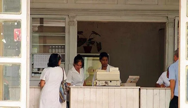 Farmácia em Havana. Não há quase remédios porque não há medicina.