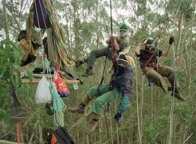 Earth Liberation Front: ações teatrais para impressionar "moderados"