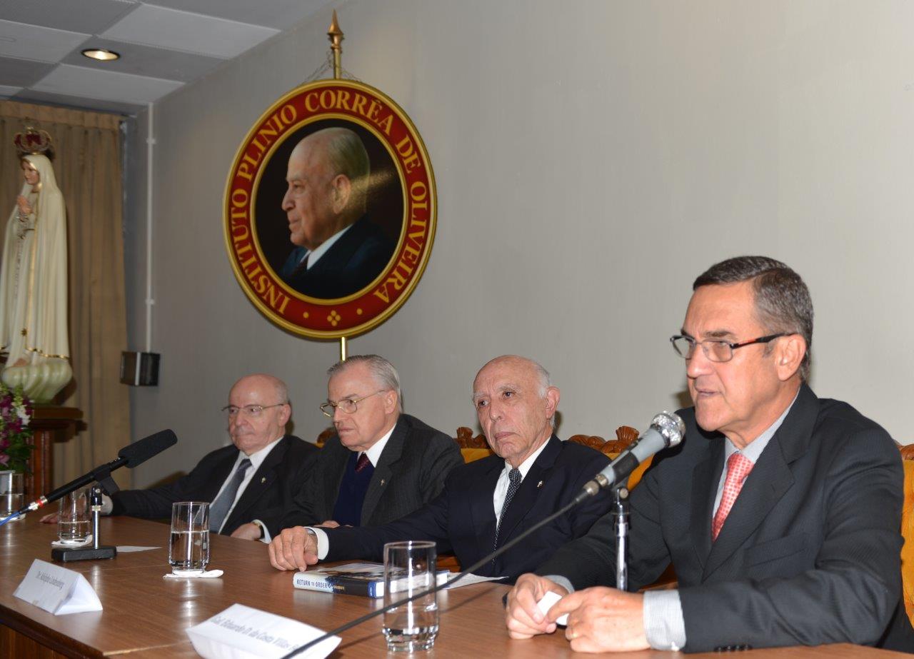 No momento, você está visualizando Veja o vídeo da conferência Geopolítica e Defesa da Amazônia