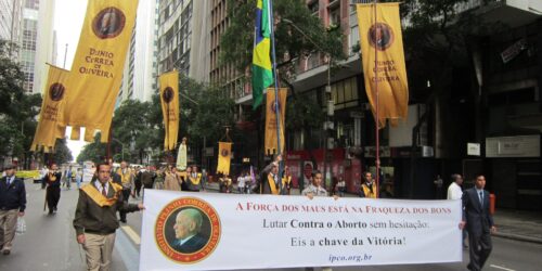 Fotos da 1ª Caminhada em Defesa da Vida, por um Brasil Sem Aborto, no Rio de Janeiro