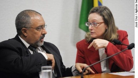 No momento, você está visualizando PLC 122 é retirado da pauta da CDH