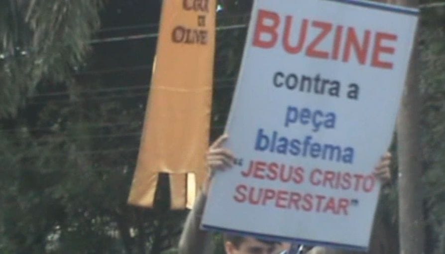 Leia mais sobre o artigo Assine o protesto e buzine contra a blasfêmia!