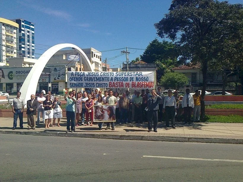 No momento, você está visualizando Mais três cidades realizaram o ato público de reparação contra a peça Jesus Cristo SuperStar