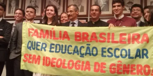Prossegue a batalha pela família contra a Ideologia de Gênero