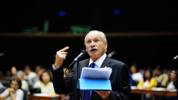 No momento, você está visualizando O que está em jogo na Ucrânia? – Discurso do deputado Onofre Santo Agostini