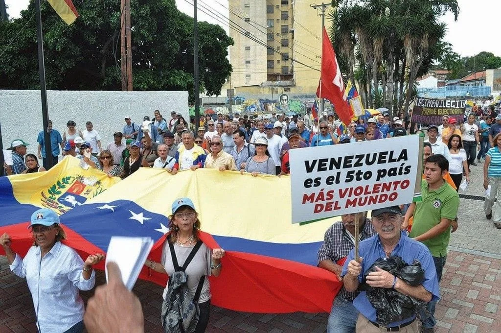 No momento, você está visualizando Entrevista: A dramática situação venezuelana