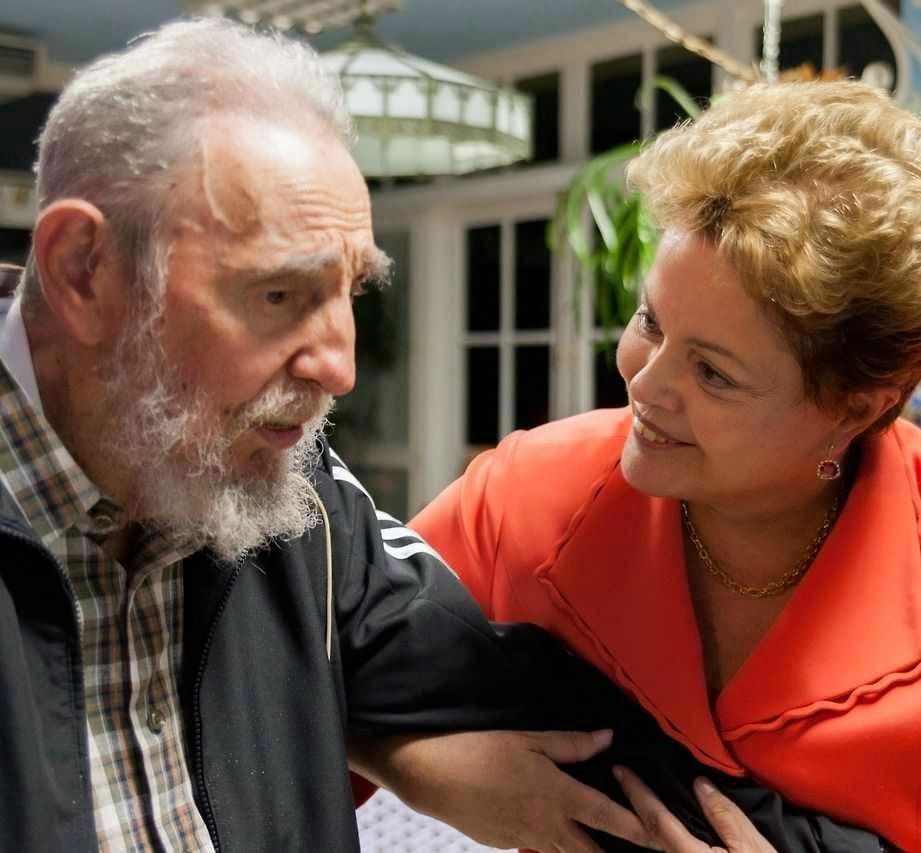 No momento, você está visualizando Livro desvenda luxo debochado do ídolo dos “defensores dos pobres”