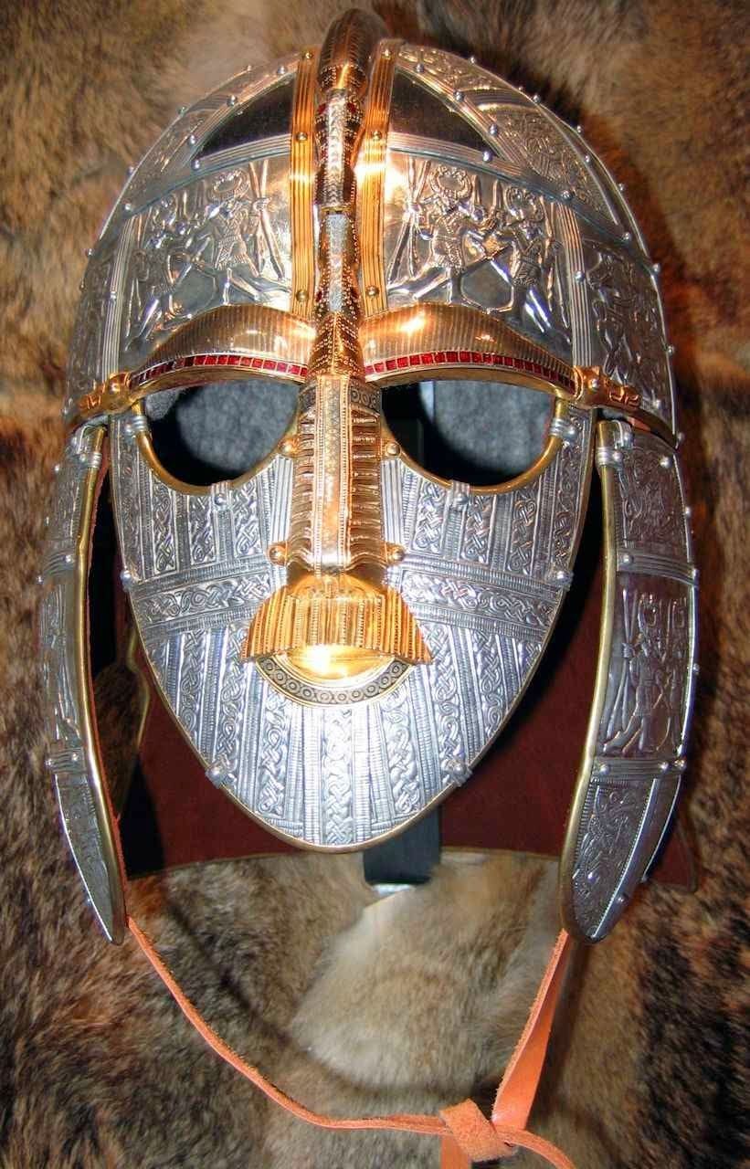 Reconstituição de elma achado Sutton Hoo, atribuido a Rædwald rei de East Anglia, pai de Sao Sigebert