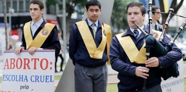 No momento, você está visualizando Campanhas da Ação Jovem do IPCO contra a 31ª Bienal