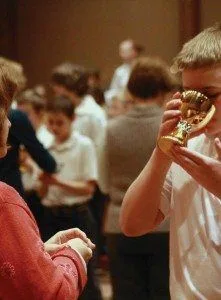 “Se os bispos admitirem os divorciados e os recasados na Sagrada Comunhão, depois os confirmarão em seus erros diante dos olhos de Deus”