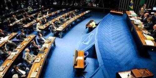 Código Penal tem votação adiada e texto alterado – Vitória parcial