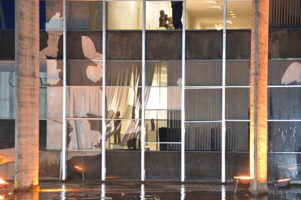 No momento, você está visualizando Crise da política externa do Brasil é muito mais grave que a econômica!