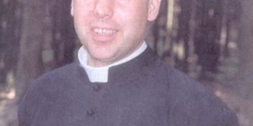Fundador da Fraternidade Sacerdotal São Pedro elogia biografia alemã sobre Plinio Corrêa de Oliveira