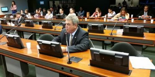 Deputado manifesta repúdio ao MST