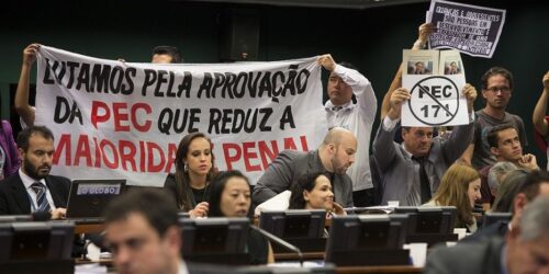 Quase 80% dos deputados da comissão especial defendem redução da maioridade penal