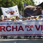 PERU — 500 mil manifestantes marcham contra o infanticídio causado pelo aborto