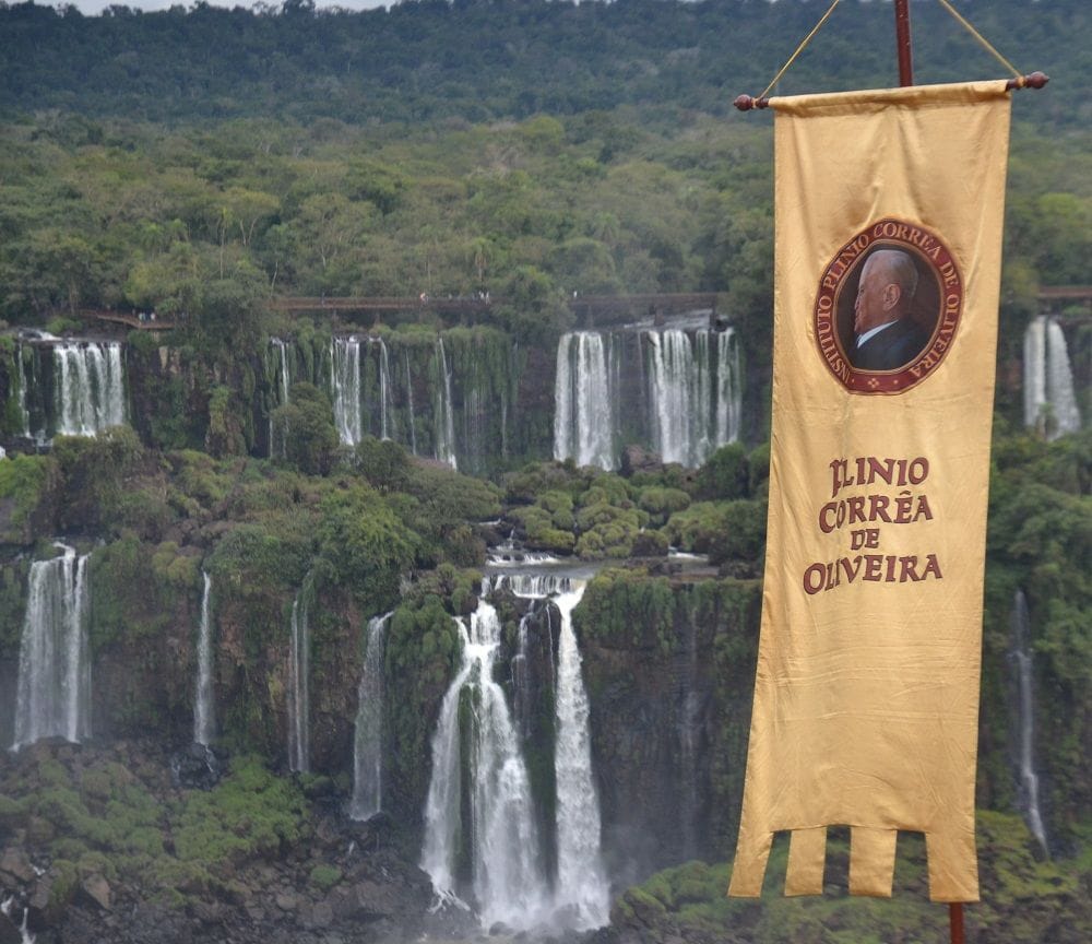 No momento, você está visualizando Caravana de Maio de 2015 – Interior do Paraná diz “NÃO!” às uniões homossexuais!
