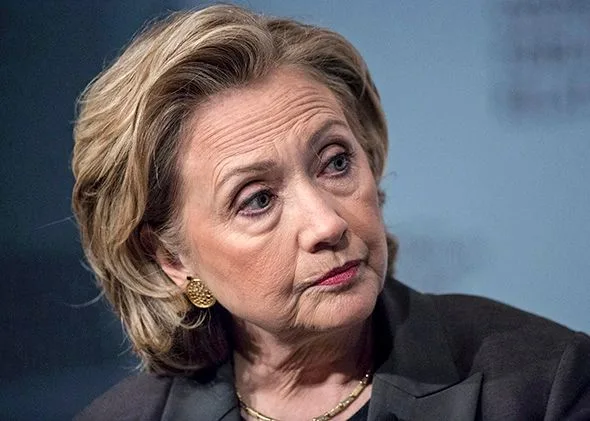 No momento, você está visualizando Perspectiva de pesadelo: Hillary Clinton acena para ditadura religiosa