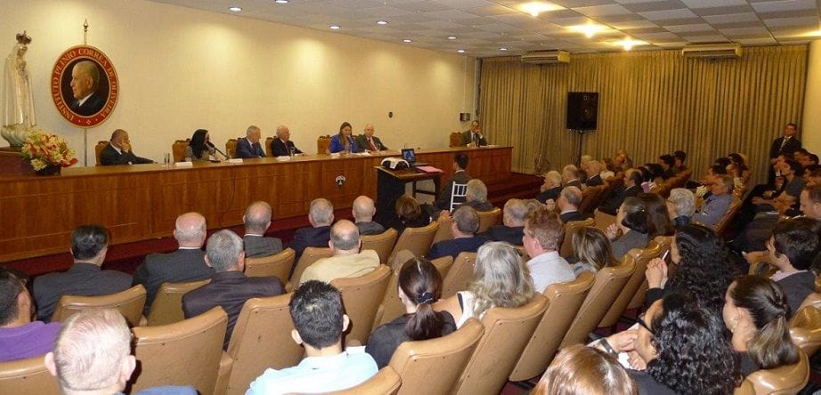 No momento, você está visualizando Conferência sobre Ideologia de Gênero