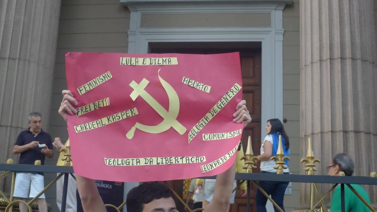 No momento, você está visualizando Cresce em dois anos o teor ideológico das manifestações públicas