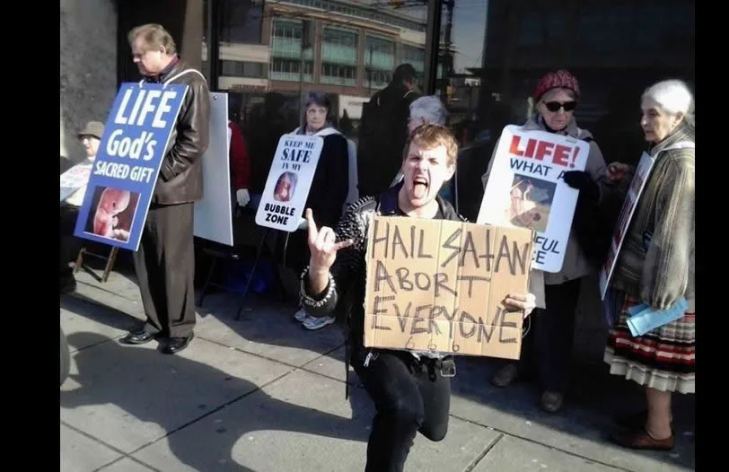 No momento, você está visualizando Ex-satanista: “Eu realizava rituais satânicos em clínicas de aborto”