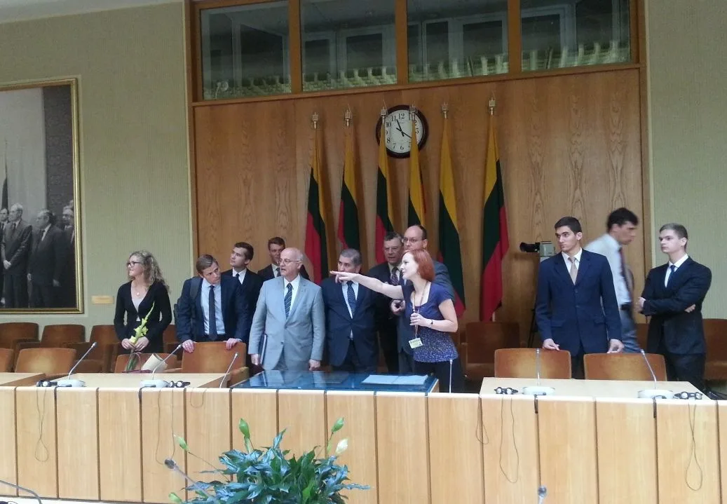 Membros da TFP são recebidos no Parlamento da Lituânia, 2015