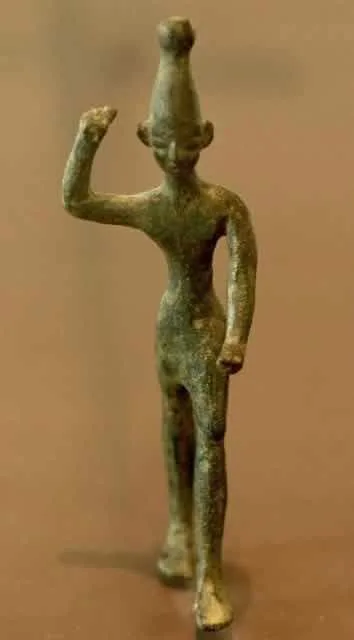 O deus-demônio Baal acostumava ser representado ameaçando com raios na mão.