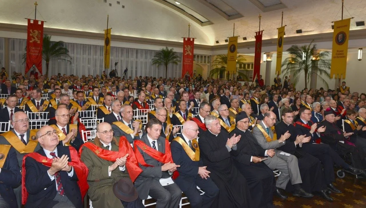 No momento, você está visualizando Solene encerramento do tributo a Plinio Corrêa de Oliveira