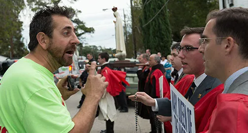 No momento, você está visualizando No estado do Texas: Batalha contra Lúcifer