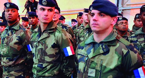 No momento, você está visualizando Avalanche de jovens voluntários franceses inunda quartéis