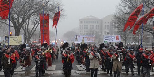 Nem a tempestade de neve deteve a marcha contra o aborto na capital americana