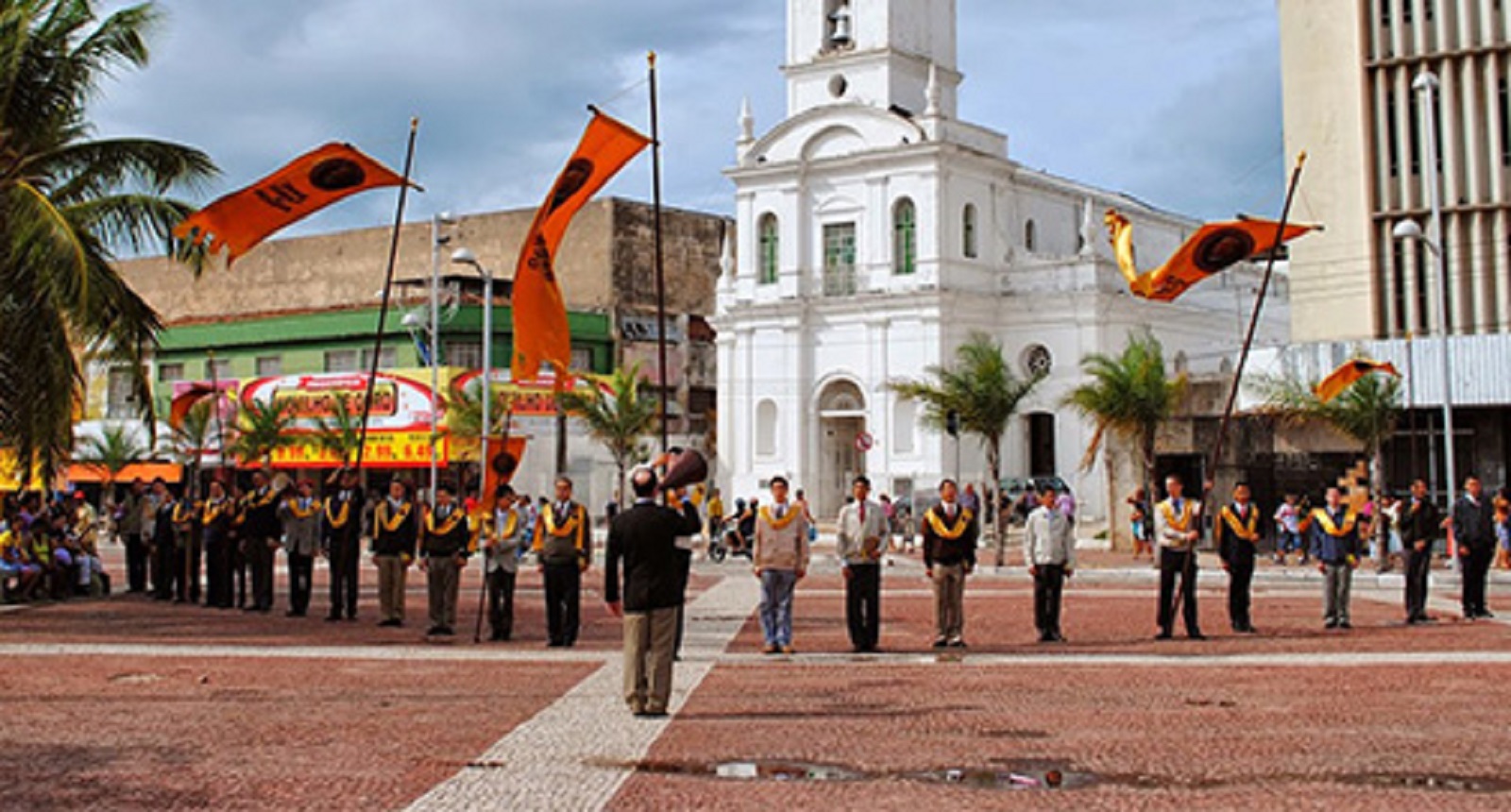 No momento, você está visualizando Vídeo: Caravana Cruzada pela Família!