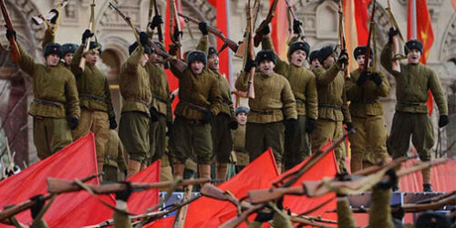 Retorno do comunismo ao mundo e à Igreja. Plinio Corrêa de Oliveira, a grande voz não ouvida.